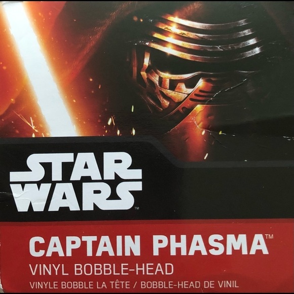 Star Wars captain Phasma - Vinyl bobble head NIB - Picture 2 of 6